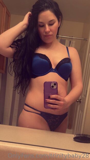 Tri / trinitybaby28 nude photo #27