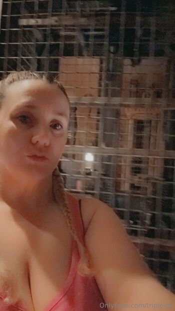 Bridge / triple-ds nude photo #13