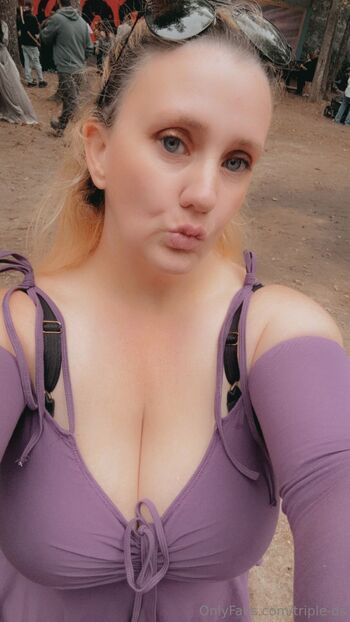 Bridge / triple-ds nude photo #17