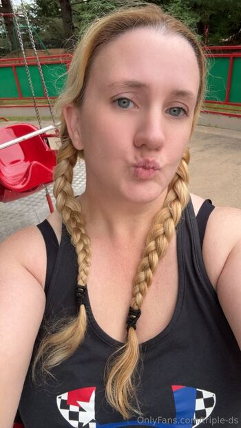 Bridge / triple-ds nude photo #20