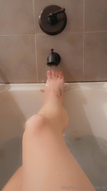 Bridge / triple-ds nude photo #24