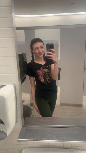 𝙽𝚘𝚟𝚊 (𝚏𝚛𝚎𝚎 / trippyg0thh nude photo #10