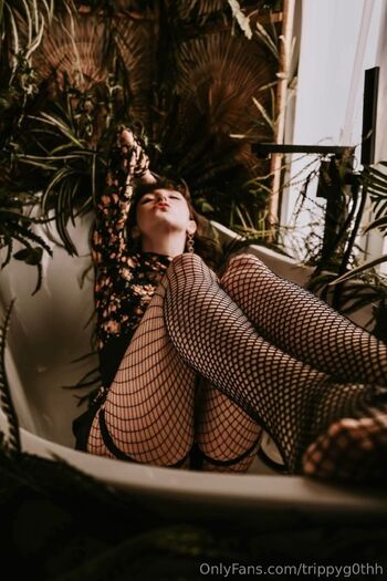 𝙽𝚘𝚟𝚊 (𝚏𝚛𝚎𝚎 / trippyg0thh nude photo #13