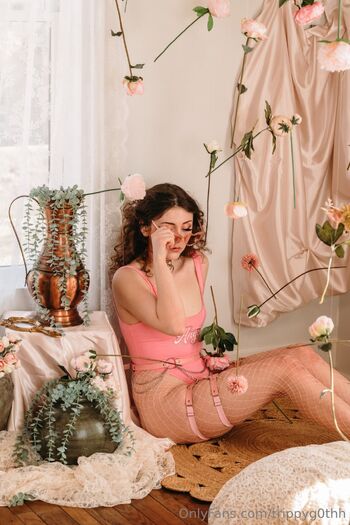 𝙽𝚘𝚟𝚊 (𝚏𝚛𝚎𝚎 / trippyg0thh nude photo #16