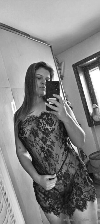 Alici / troublemaker_bae nude photo #4