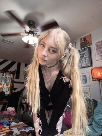 Everly micropen / ts.everly nude photo #3