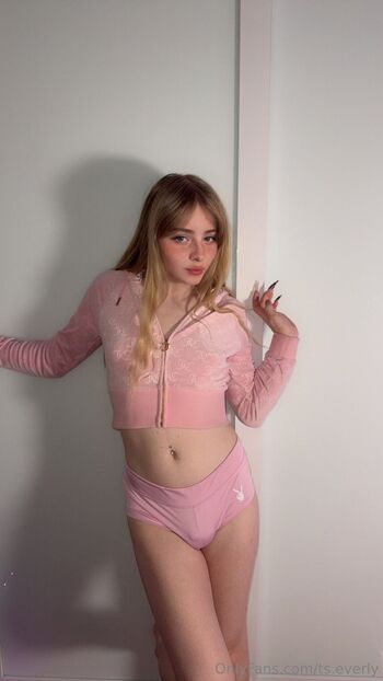 Everly micropen / ts.everly nude photo #7