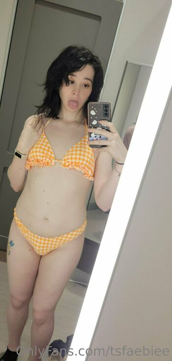 Sylvie Fa / tsfaebiee nude photo #17