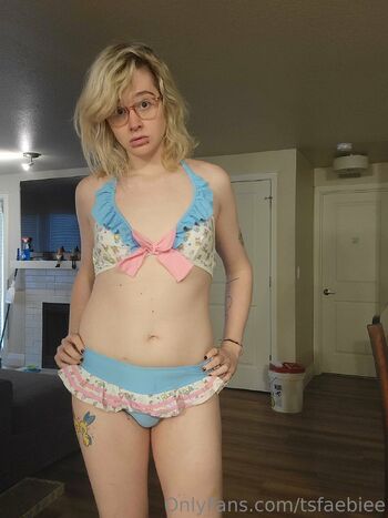 Sylvie Fa / tsfaebiee nude photo #25