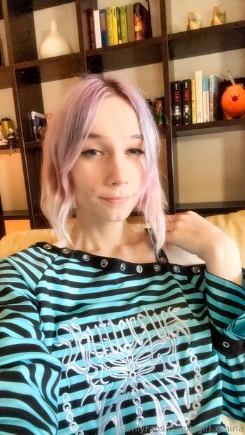 Emiria T / tsgirl_emiria nude photo #4