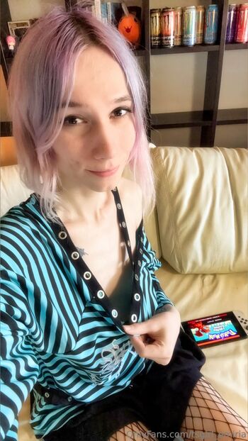Emiria T / tsgirl_emiria nude photo #10