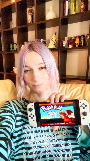 Emiria T / tsgirl_emiria nude photo #11