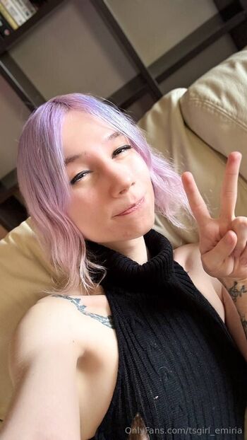 Emiria T / tsgirl_emiria nude photo #15