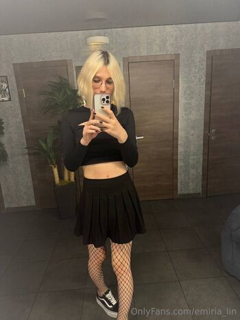 Emiria T / tsgirl_emiria nude photo #28