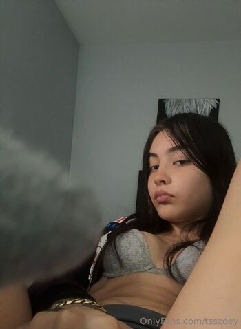 Zoey / tsszoey nude photo #18