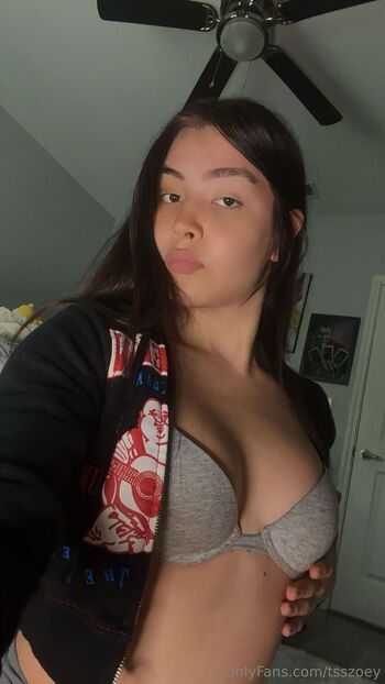 Zoey / tsszoey nude photo #19