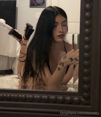 Zoey / tsszoey nude photo #25