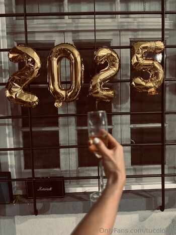 Colore / tucolores nude photo #8