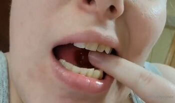 Giantess TushyPand / tushypanda nude photo #19