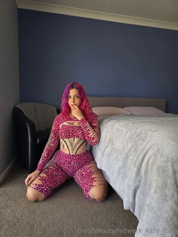 Twerk Kitty Fre / twerk_kitty_free nude photo #6