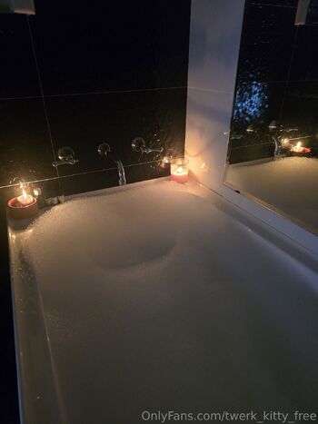 Twerk Kitty Fre / twerk_kitty_free nude photo #15