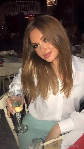 Lady Mary / twerkmary nude photo #13