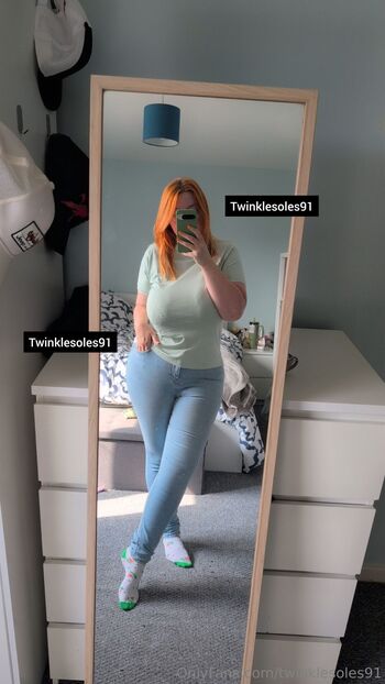 Beka / twinklesoles91 nude photo #17