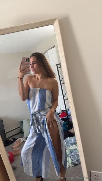 Tessas Asset / twistnteased nude photo #18