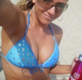 TwistyTie / twistytied nude photo #28