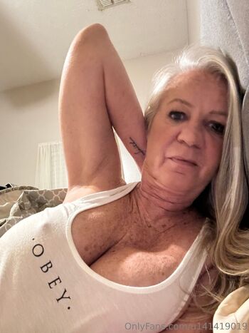 Southern Mature Woma / u141419019 nude photo #6