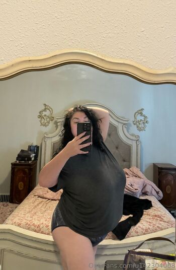 BustyVick / u142304008 / growingvicky nude photo #38