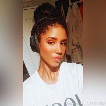 Katharina.Maria.xox / u177345829 nude photo #26