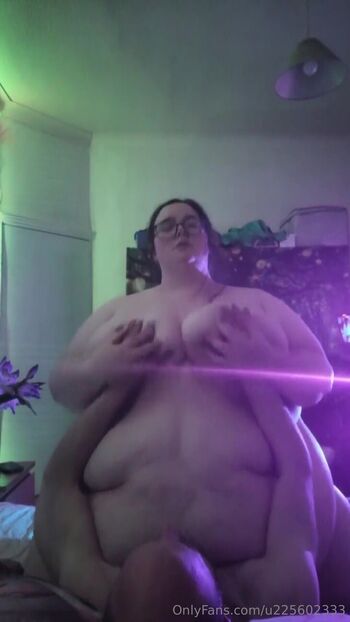 SSBBW Hunte / u225602333 nude photo #12