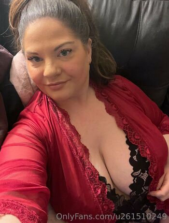 AliceInTrainin / u261510249 nude photo #4