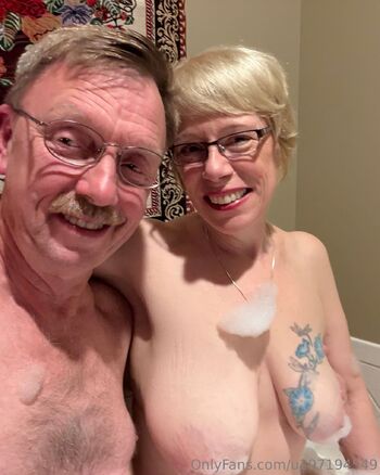 Randell_livingthedrea / u297194549 nude photo #6