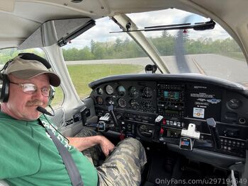 Randell_livingthedrea / u297194549 nude photo #32