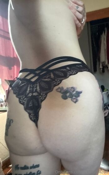 Inkedbabe_199 / u380914208 / thickmechanicchick / inkedbabe_1995 nude photo #3