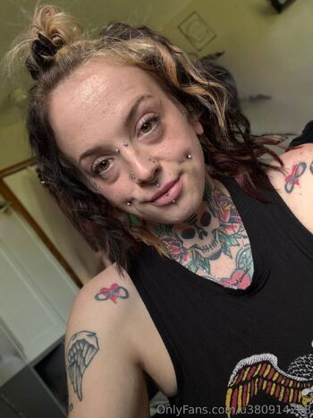 Inkedbabe_199 / u380914208 / thickmechanicchick / inkedbabe_1995 nude photo #6