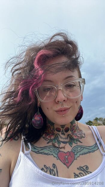 Inkedbabe_199 / u380914208 / thickmechanicchick / inkedbabe_1995 nude photo #15