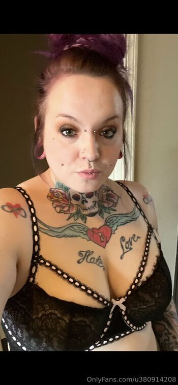 Inkedbabe_199 / u380914208 / thickmechanicchick / inkedbabe_1995 nude photo #34