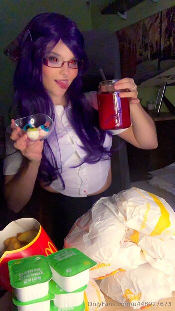 Vickyshedonis / u448927673 nude photo #16