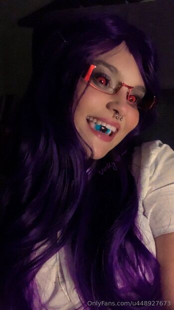 Vickyshedonis / u448927673 nude photo #17