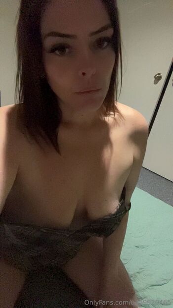 Kimberly Ros / u459920465 nude photo #5