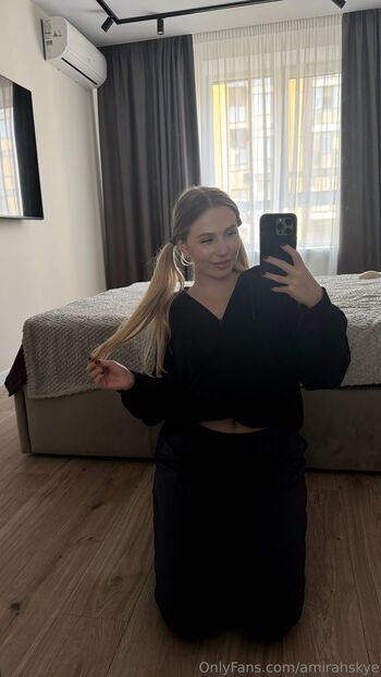 u47478449 / u474784494 nude photo #30