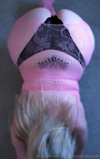 CurvyBlond / ukcurvybustyblonde nude photo #31