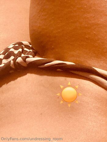 QueenDomin / undressing_room nude photo #34