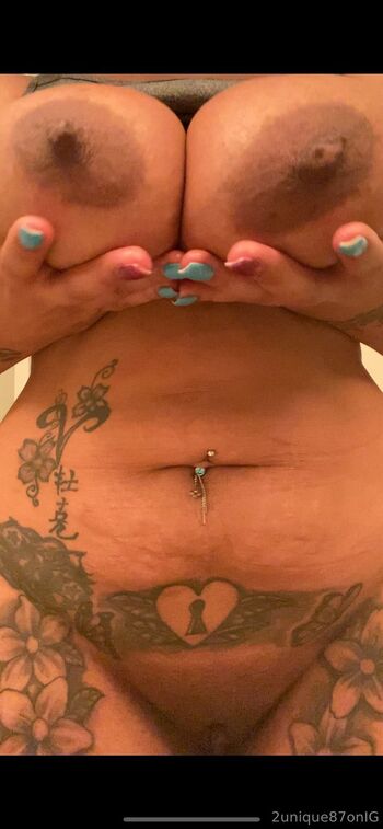 2unique87 / uniquesativa nude photo #13