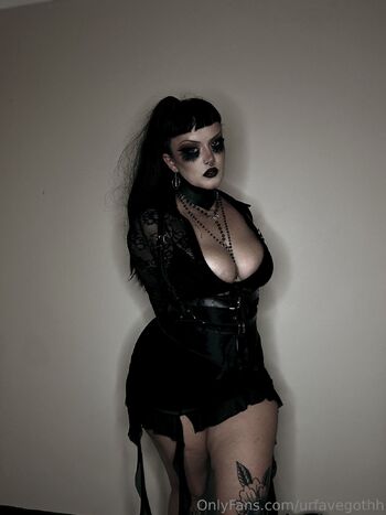 Ur Fave Got / urfavegothh nude photo #35