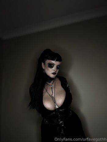 Ur Fave Got / urfavegothh nude photo #39