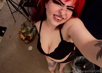 Victoria / urgothfairy666 nude photo #10